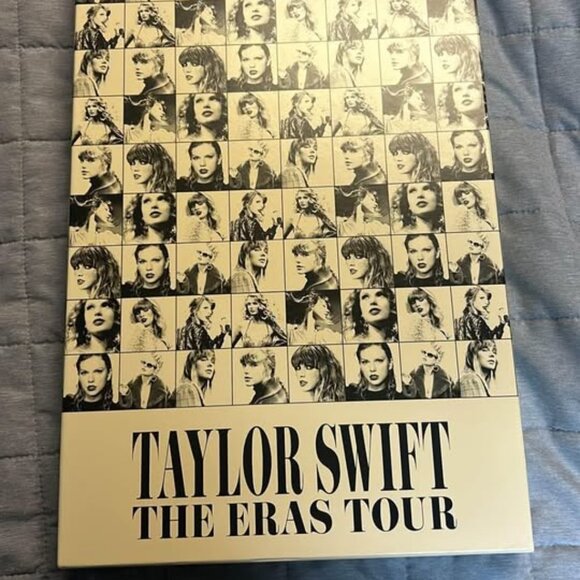 Taylor Swift  "Ready for It" VIP Box - Picture 1 of 2